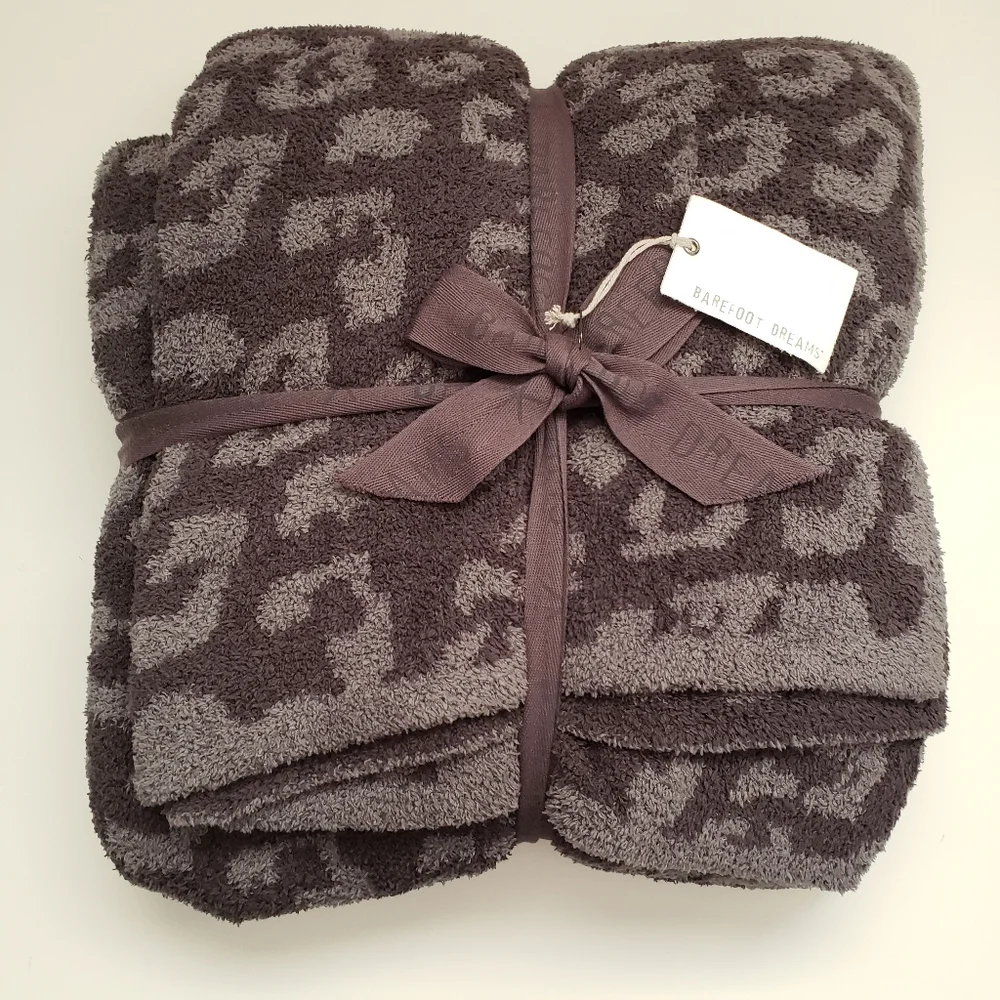 Barefoot Dreams In the Wild Throw Graphite/Carbon